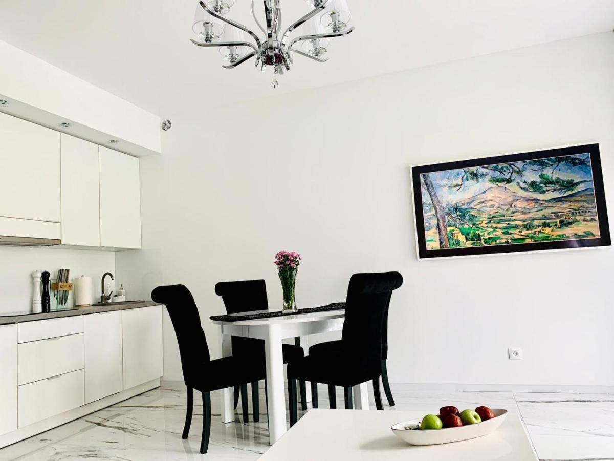 Leo Royal Apartament 波别罗沃 外观 照片
