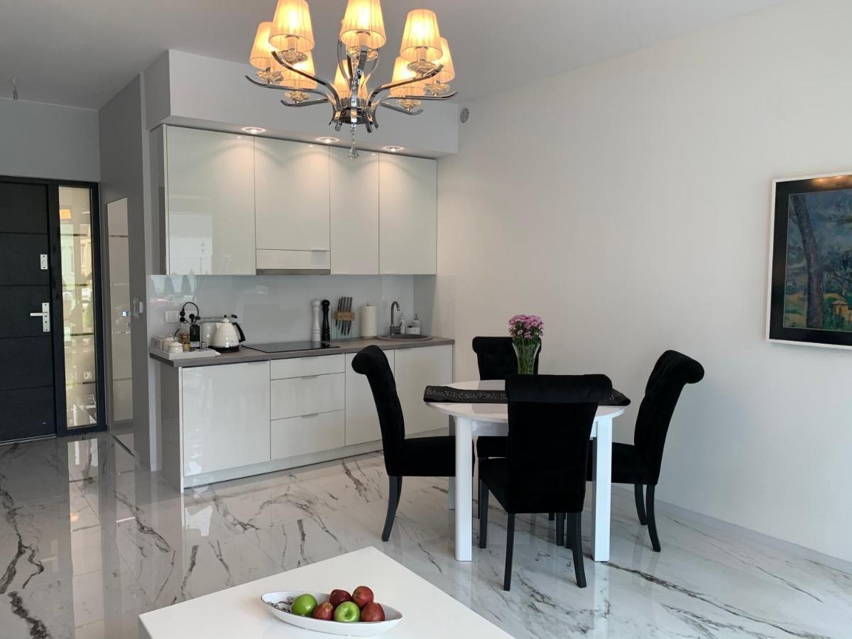 Leo Royal Apartament 波别罗沃 外观 照片